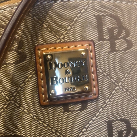 Dooney & Bourke crossbody  natural color. Sold - Picture 7 of 8